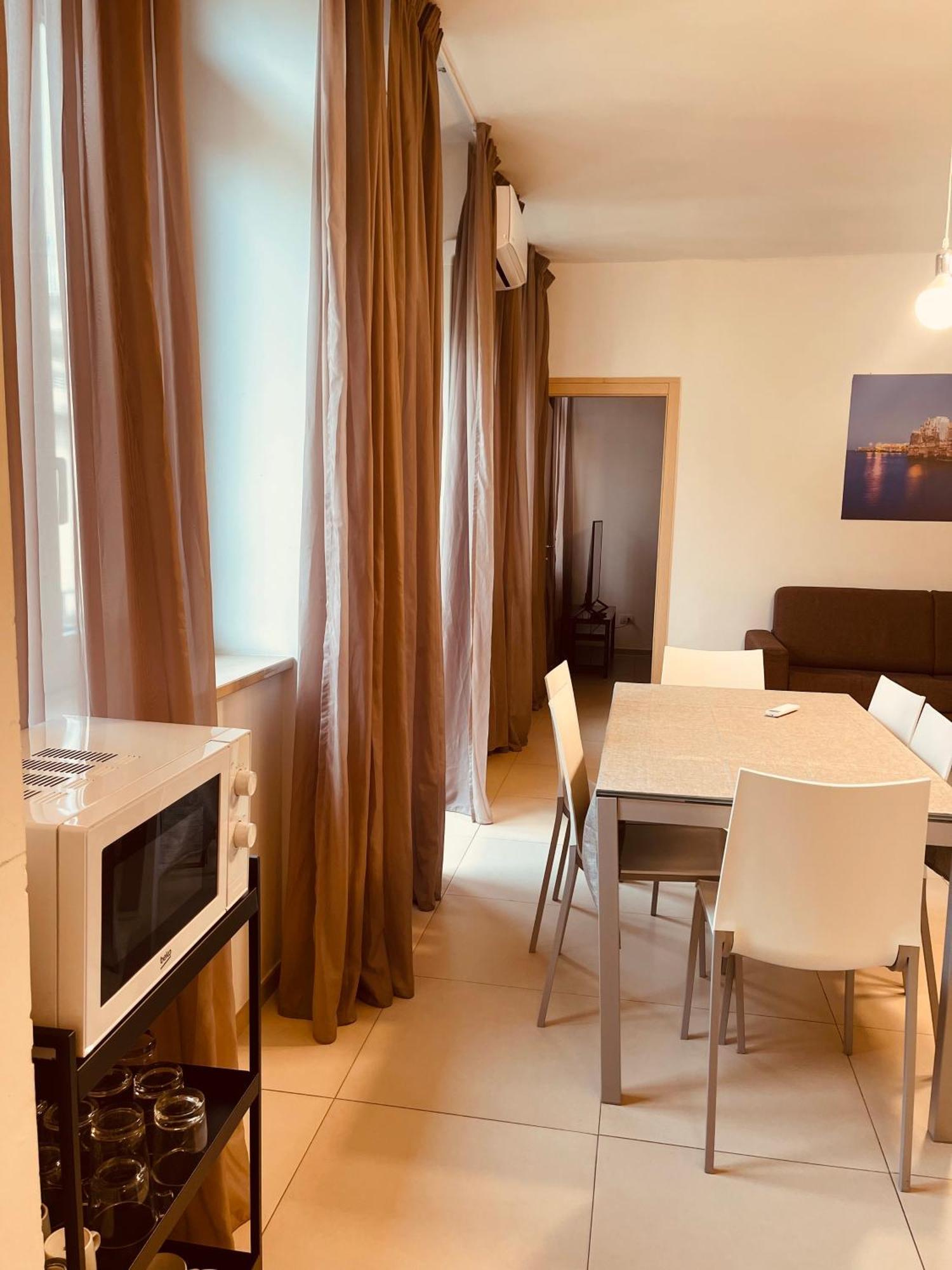 Berga Exclusive Suite 5 Bari Buitenkant foto