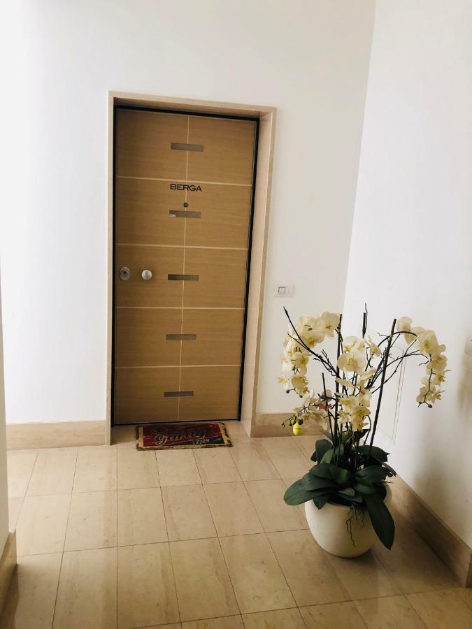 Berga Exclusive Suite 5 Bari Buitenkant foto